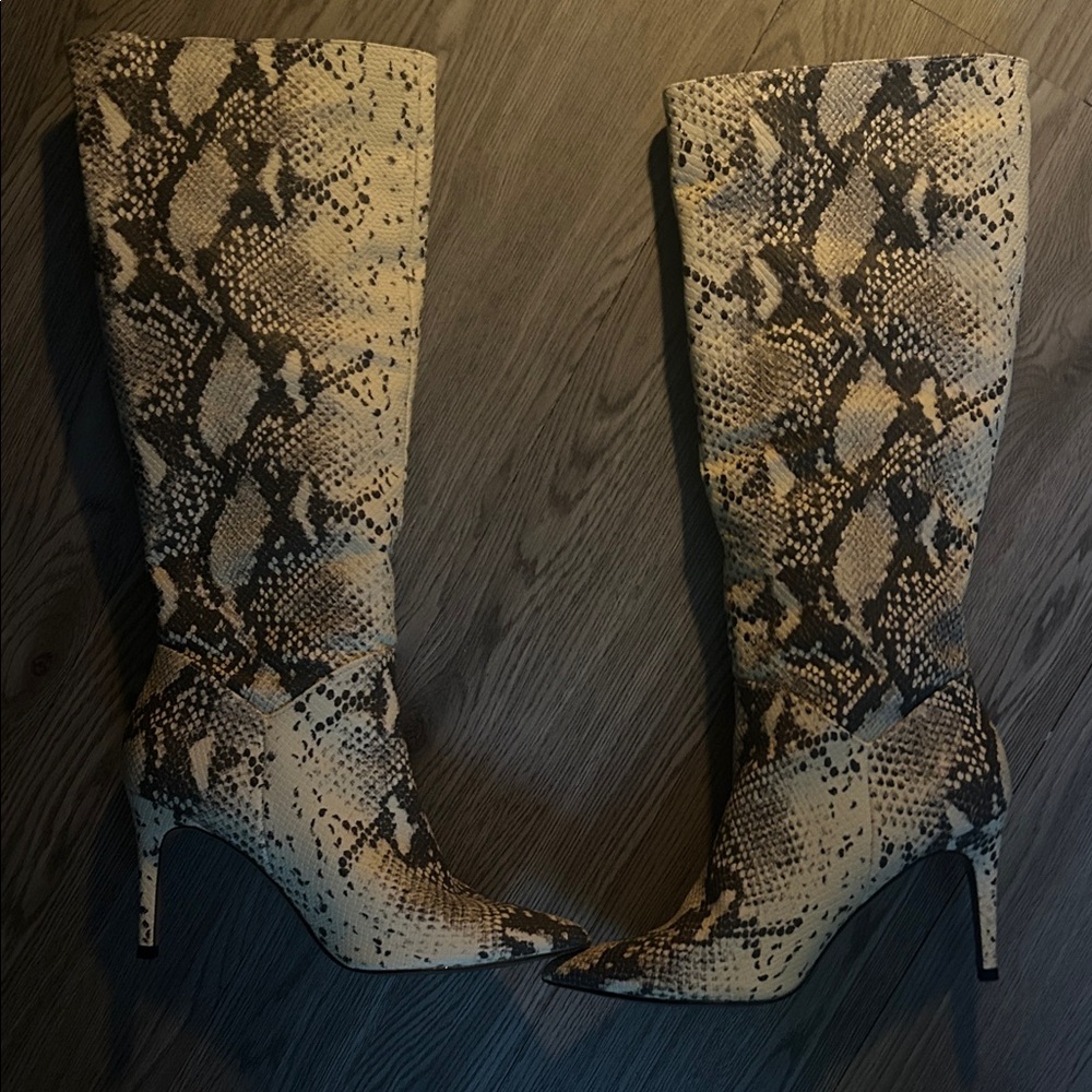 Steve Madden Beige and Black Snakeskin Heeled Boots